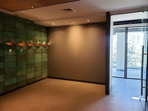 Oficina En Arriendo Habilitación Moderna