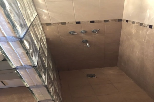 Imagen 25 de 30 de Excelente E Importante Chalet Ubicado En Barrio Norte Lote Perimetrado Parquizado Alarma Gas Natural Cuenta Con Todos Los Servicios Piscina Ideal Vivienda Permanente