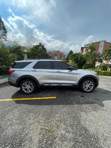 Ford Explorer 2.3 XLT 4x4