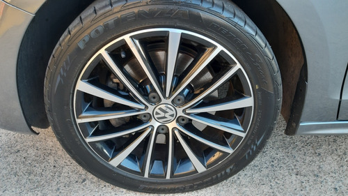 Volkswagen Vento 2.0tsi