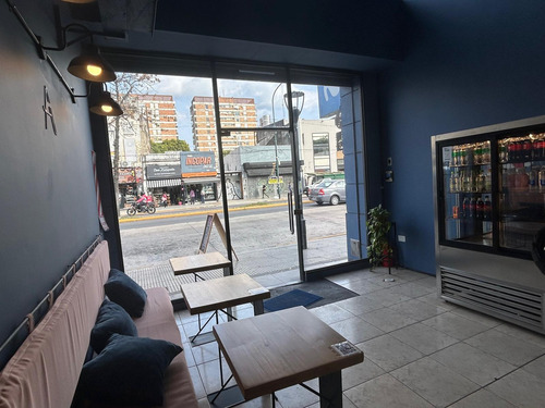 Local A Metros De Centenario Y Belgrano, Apto Gastronomía