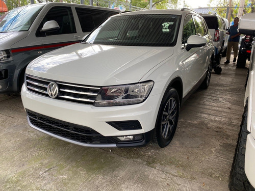 Imagen 1 de 15 de Volkswagen Tiguan Comfortline Piel 2018