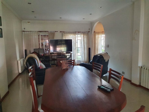 Imagen 5 de 14 de Chalet En Venta En Ituzaingo Norte
