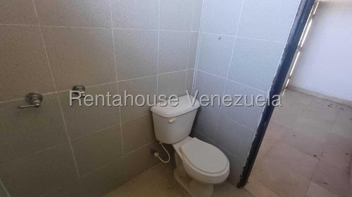 Maritza Lucena Vende Casa Tipo Townhouse, A Solo 5 Minutos De Barquisimeto, Tanque Subterráneo, Vigilancia Privada 24/7, Áreas Sociales Y Recreativas.