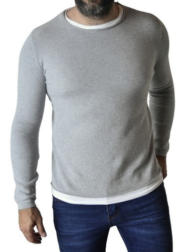 Imagen 2 de 8 de Sweater Hombre Entallado Simulando Remera Abajo The Big Shop