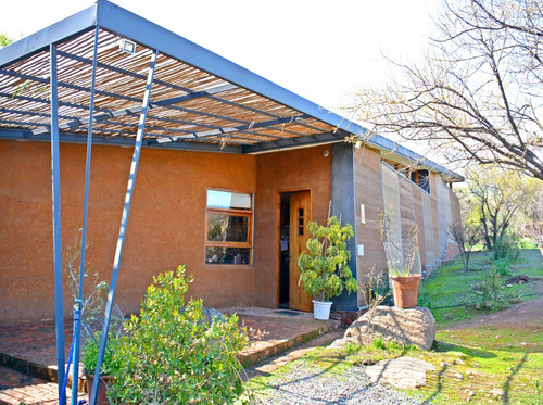 Nethaus Vende Espectacular Casa Com. Ecológica Peñalolén