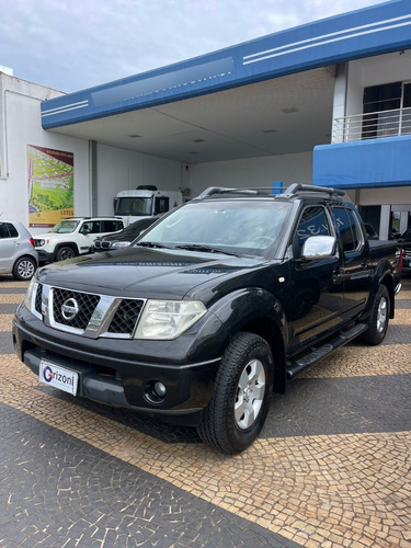 Nissan Frontier 2.5 Le Cab. Dupla 4x4 Aut. 4p