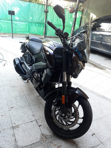 Dominar 400