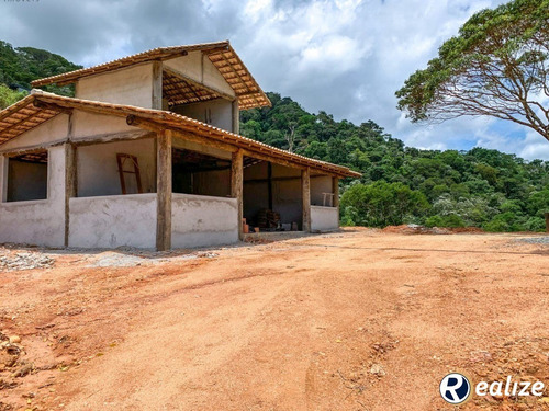 Imagem 1 de 10 de Casa Com 02 Quartos 01 Suíte A Venda || Ótima Localização || Bairro Buenos Aires || Guarapari-es || Realize Negócios Imobiliários - Ch00012 - 34743198