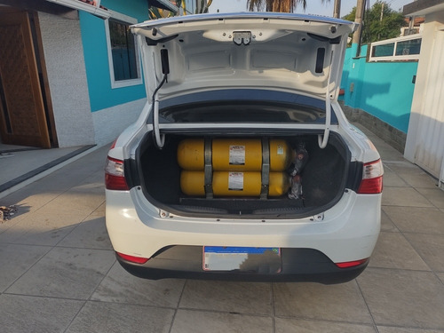 Fiat Grand Siena 2014 1.4 Attractive Flex 4p