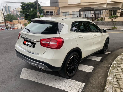 Imagem 2 de 8 de Mercedes Benz Classe Gla 200 Adv.1.6 Tb Flex Aut 2015