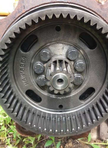 Imagen 4 de 5 de Caja Para Retro Excavadora Volvo Bl60 Con Turbina