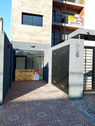 Imagen 1 de 8 de Local En Venta En Lanus Oeste