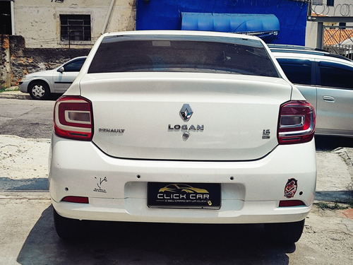 Renault Logan 1.6 Expression Hi-power 4p