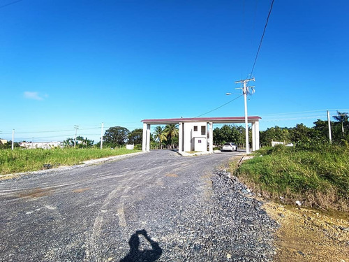 Imagen 8 de 14 de Vendo Solar Comercial De 150 A 385 Mt2 En Plena Avenida Ubicado En Residencial Privado Con Agua Luz Y Calles En Santo Domingo Norte Próximo A La Estación Del Metro Mamá Tingo, La Sirena Y El Parque P