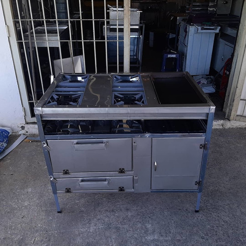 Cocina Industrial De 4 Hornilla Plancha Y Horno
