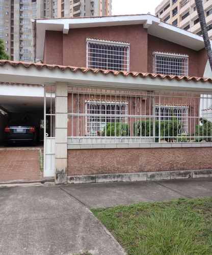 Casa En Venta, Urb. La Trigaleña 