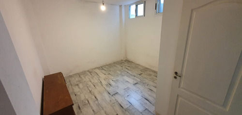 Imagen 5 de 10 de Departamento 2 Ambientes Dueño Directo Moron Centro