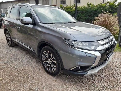 Imagen 3 de 15 de Mitsubishi Outlander 2.4 Gls 4wd L16 2016