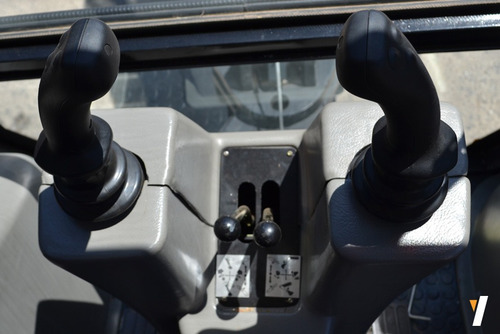 Pala Y Retro Liangong M44 Motor Deutz - 4x4 - Ejes Carraro