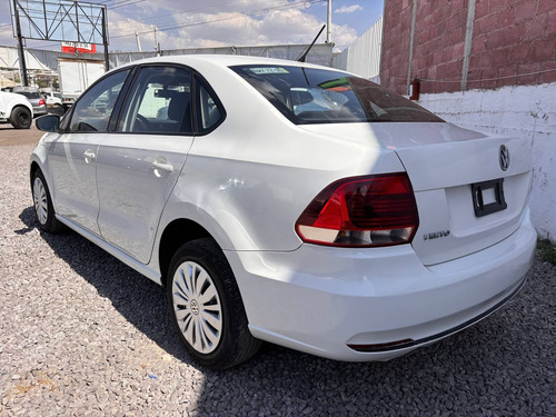 Volkswagen Vento 1.6 Confortline At