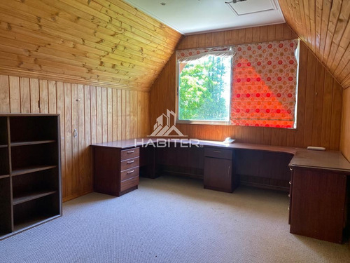 Casa En Venta De 5 Dorm. En Los Angeles