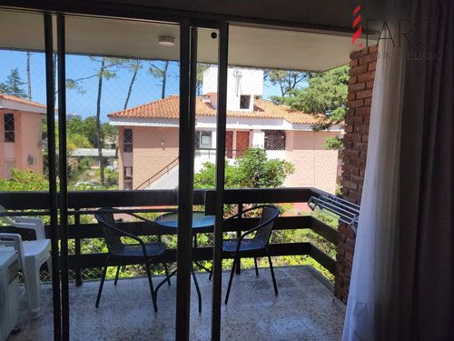 Encantador Apartamento En Arcobaleno, 2 Dormitorios Con Acciones De Piscina, Cochera Y Baulera. Consultenos!