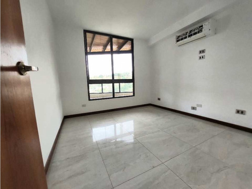 Vendo Apartamento 123m2 La Tahona 8370