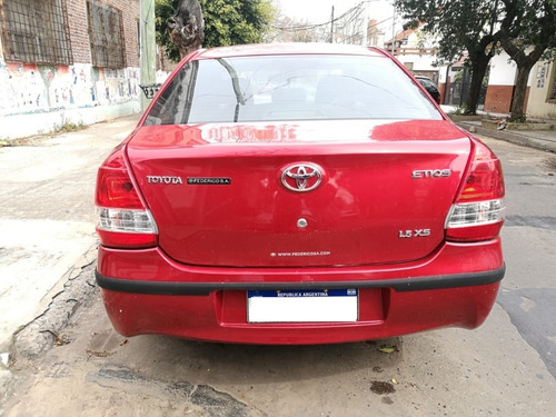 Toyota Etios Xs 1.5 6m/t Sedan 4 Puertas 2017