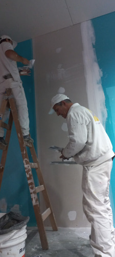 Imagen 6 de 6 de Pintura Interiores, Exteriores, En Altura, Latex, Sintetico.