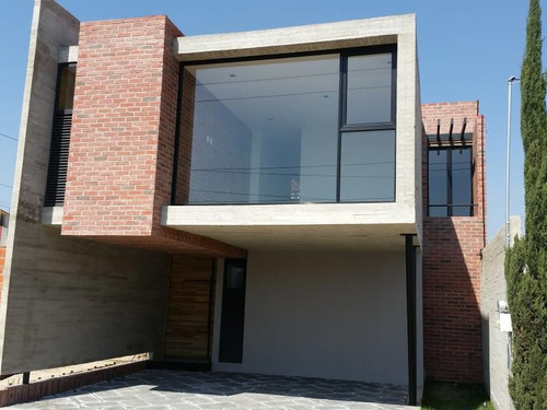 Imagen 1 de 12 de Casa En Renta En Cholula Santiago Momoxpan