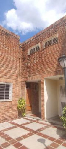 Imagen 17 de 21 de Hermoso Townhouse En El Bosque