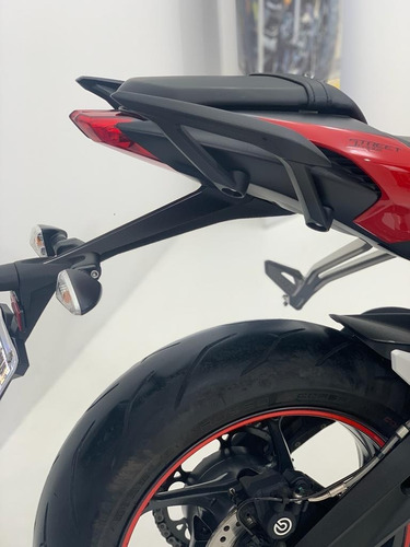 Imagem 6 de 11 de Triumph Street Triple 2018