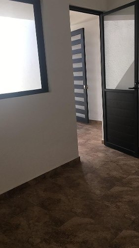 Imagen 2 de 12 de Se Renta, Lomas De Juriquilla, 3 Niveles, Roof Garden, 3 Recámaras Con Baño