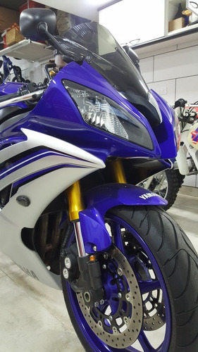 Yamaha - R6