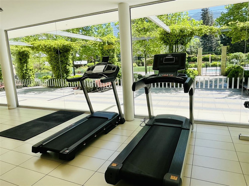 En Condominio: Colegio Manquehue / Sport Francés