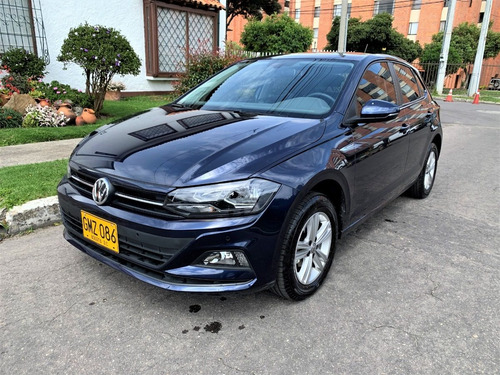 Volkswagen Polo Automatico Confortline