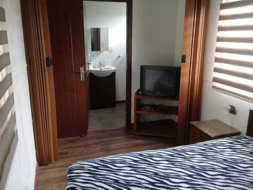 Imagen 13 de 18 de Casa De Contenedor, Muy Comoda, Excelente Terreno
