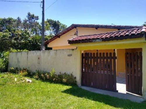 Imagem 1 de 9 de Casa À Venda Com 03 Dormitórios, Espaço P/piscina. 7818-pc