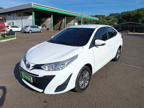 Toyota Yaris 1.5 Xl Plus Connect 16v Cvt 5p Elétrica