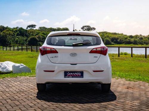 Hyundai HB20 HB20 1.0 COMFORT PLUS 12V FLEX 4P MANUAL