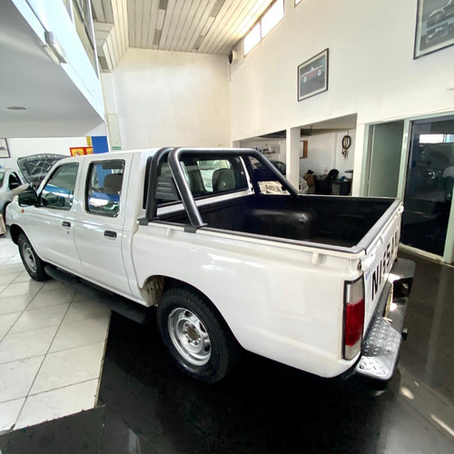 Nissan Frontier Doble Cabina