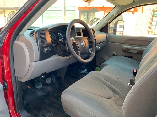 Imagen 11 de 12 de Chevrolet Silverado 2013 6.0 3500 Chasis Cabina Wt Aa Mt