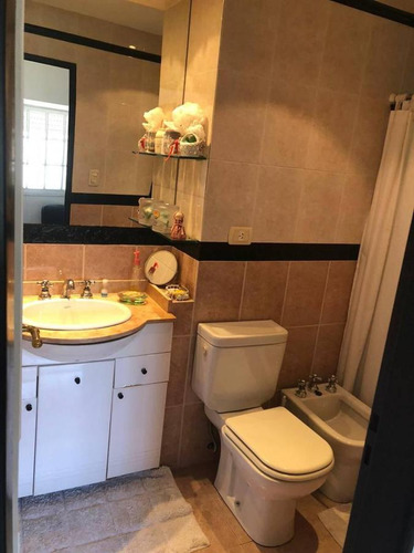 Venta Casa Chalet 6 Ambientes 5 Dormitorios Jardin Piscina Barrio Parque Vicente Lopez Villa Martelli
