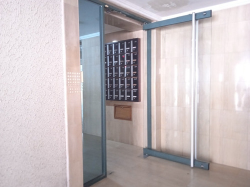 Imagen 3 de 11 de Apartamento En Venta Res. Jade. Av. Bolívar. Maracay