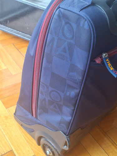 Mochila Escolar Original As Roma Con Ruedas.importada. Azul Liso (Usado)