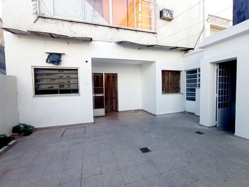 Imagen 22 de 26 de Excelente Casa De 3 Ambientes En Venta En Del Abasto