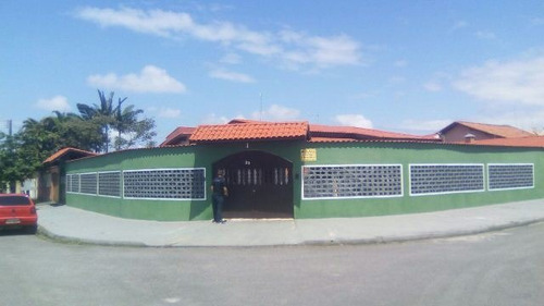 Imagem 1 de 14 de Casa No Grandesp À 700 Metros Da Praia Com Edícula | 3894