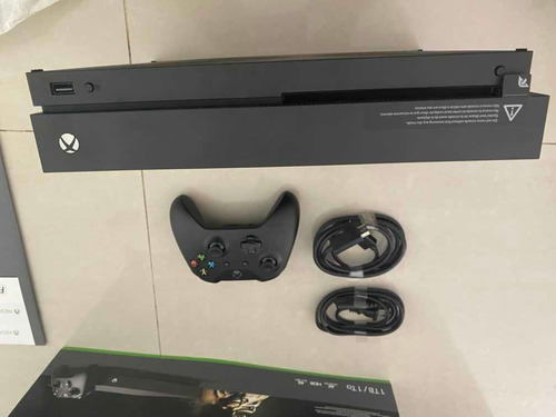 Xbox One X 1 Tb + 1 Joystick + 2 Juegos De Regalo