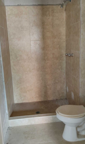 Imagen 10 de 13 de Invalmhouse. Apartamento Urbanización Canaima 3 Guatire